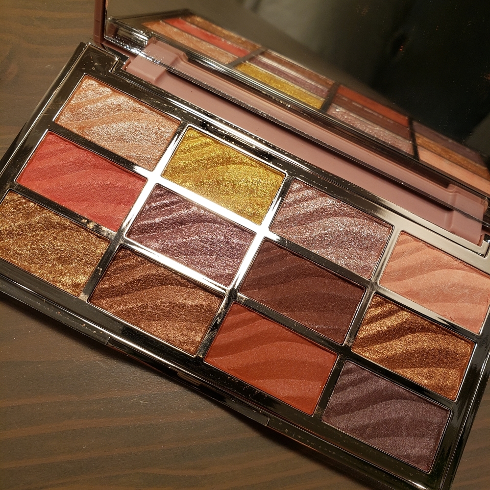Ciate the velvet pallette - Picture 5 of 7